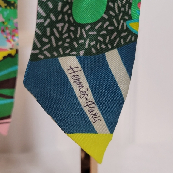 HERMES EN LIBERTE TWILLY - Picture 14 of 15